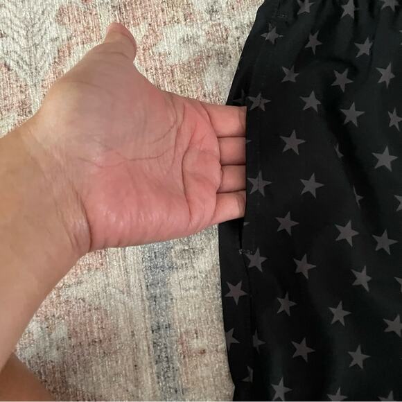 Chubbies The Danger Zones Sport Shorts Large 7” Black New - Picture 5 of 10